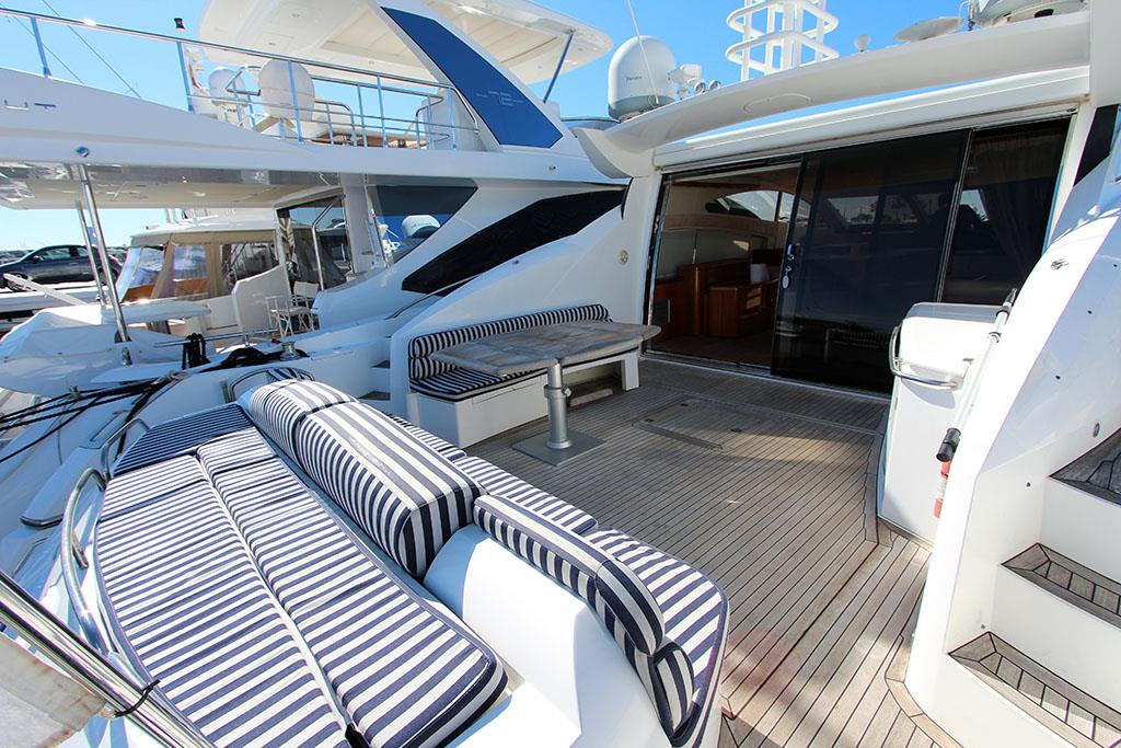 2005 SUNSEEKER PREDATOR 72 